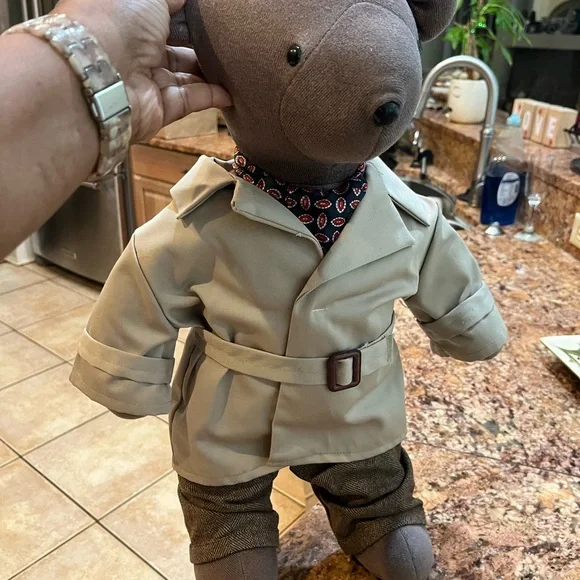 North American Bear Co. Humphrey Beargardt stuffed bear. - Picture 2 of 5